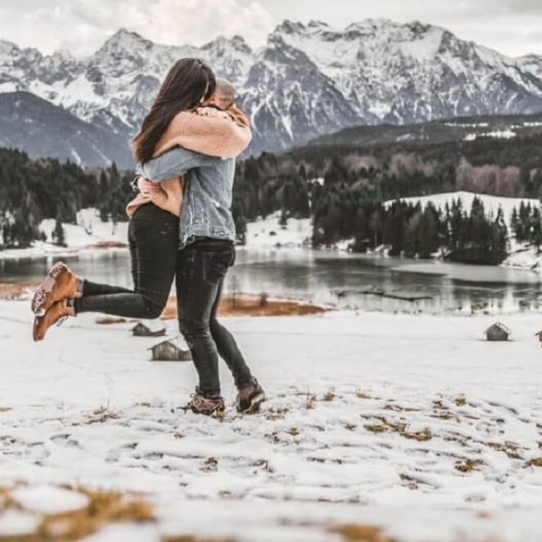 Kashmir Tour For Newly Married Couples(HONEYMOON)